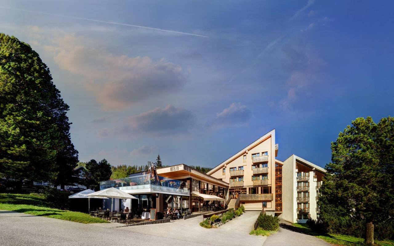 Hotel Fis Štrbské Pleso Exteriör bild
