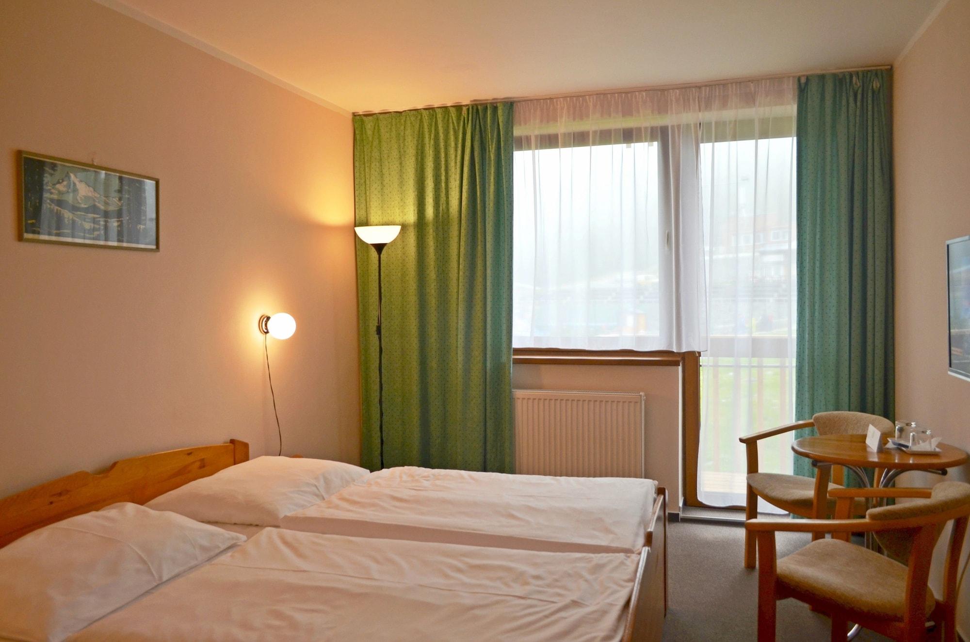 Hotel Fis Štrbské Pleso Exteriör bild