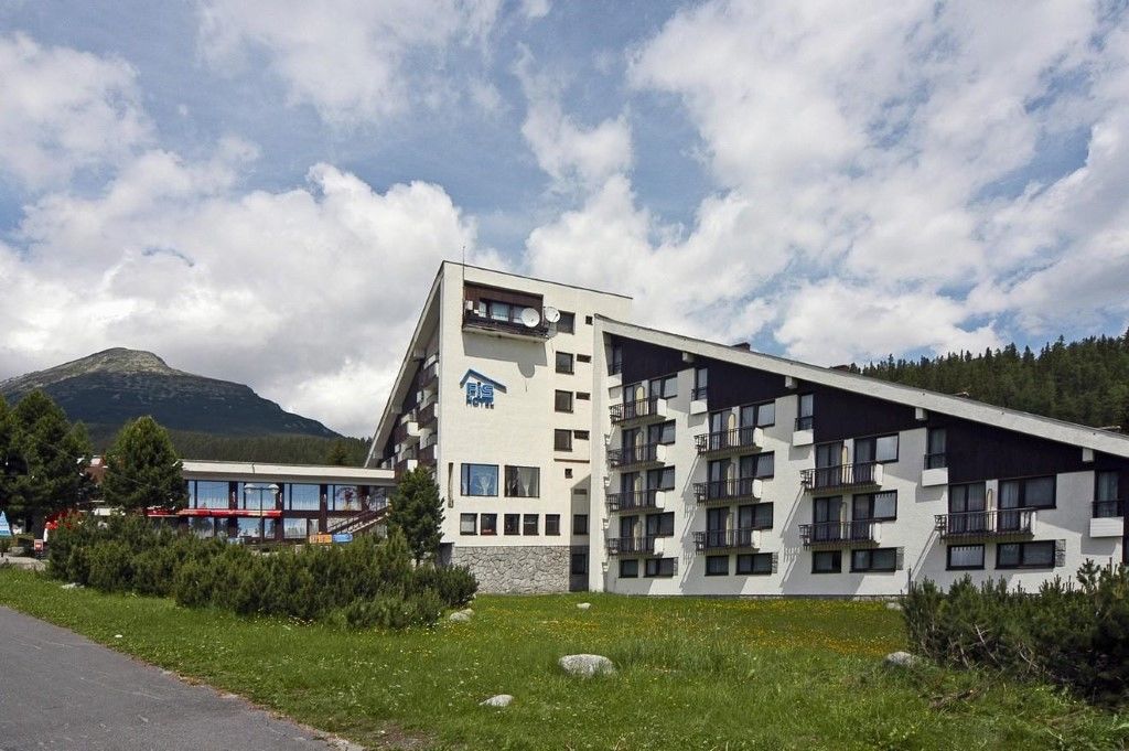Hotel Fis Štrbské Pleso Exteriör bild